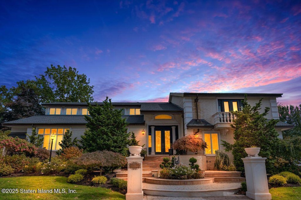 35 Jeffrey Place, Staten Island, NY 10307 - photo 1