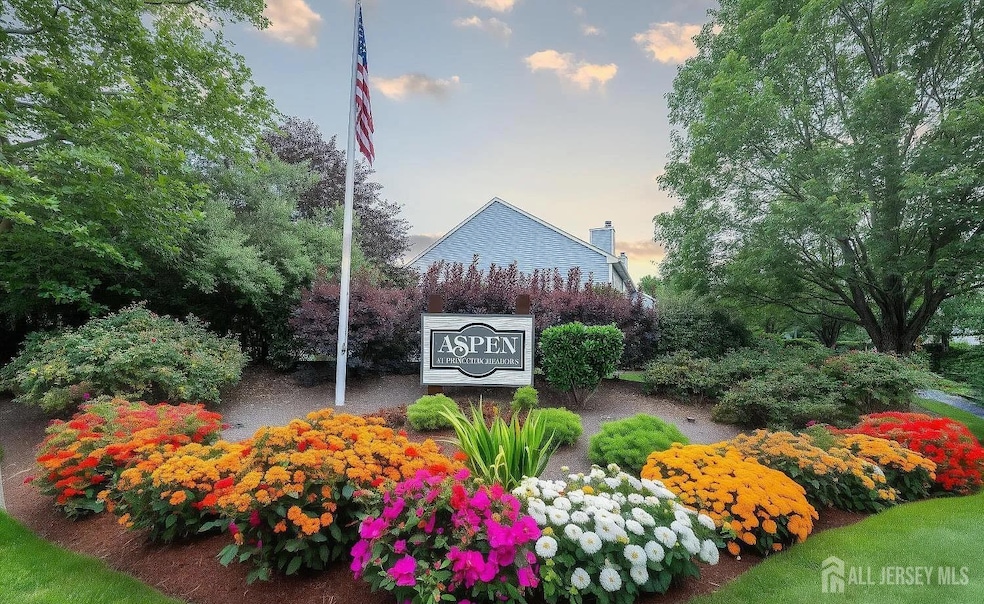 2015 Aspen Dr unit 2015, Plainsboro, NJ 08536 - photo 1