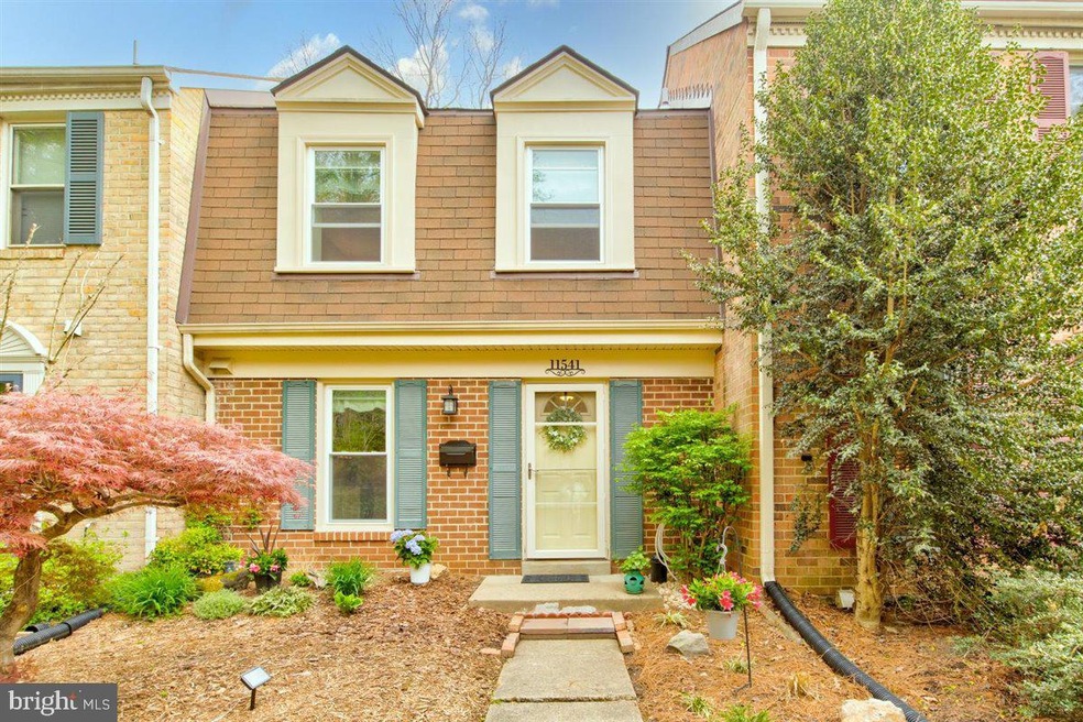 11541 Pine Cone Ct, Reston, VA 20191 - photo 1