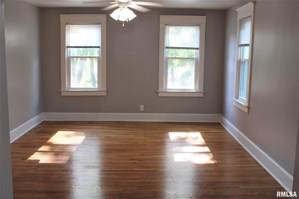 1930 Farnam St, Davenport, IA 52803 - photo 1