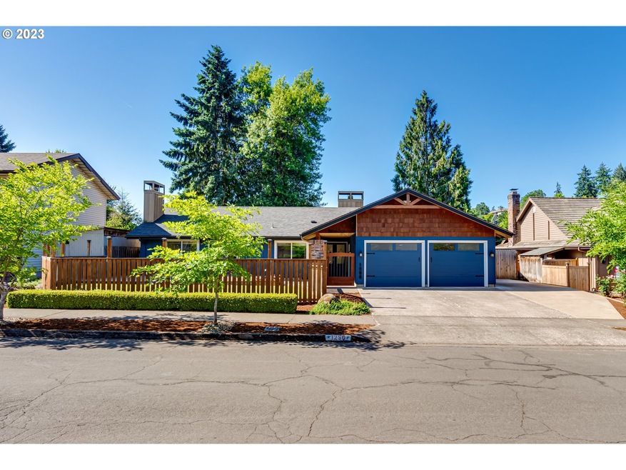 1250 Cedar Ridge Dr, Eugene, OR 97401 - photo 1