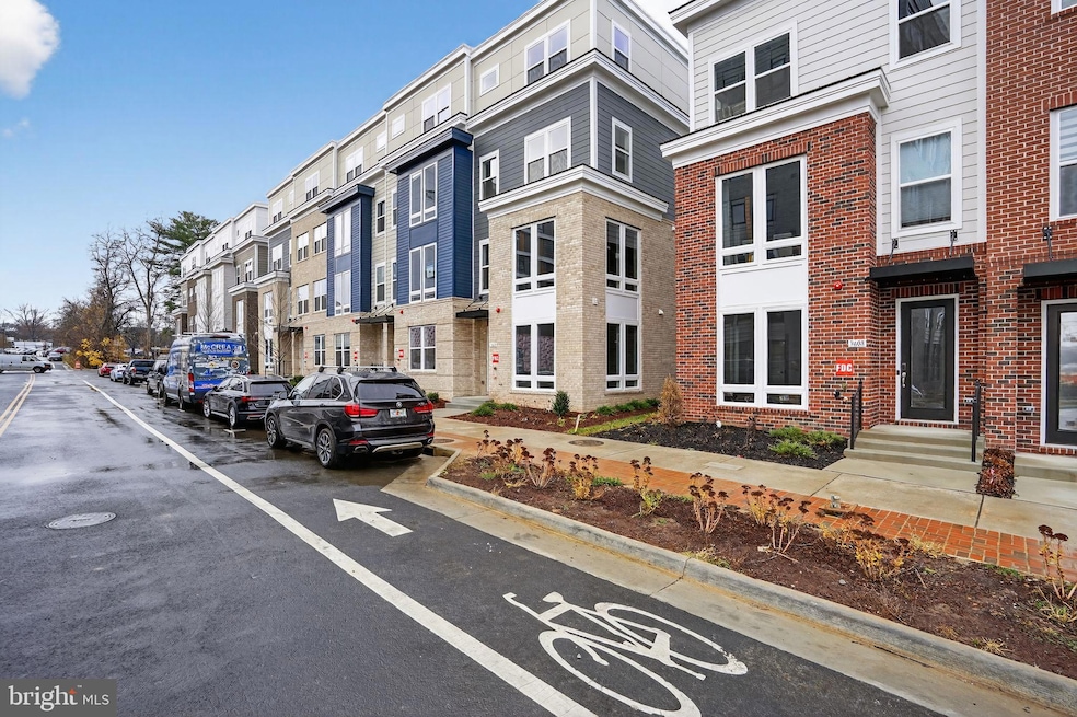 3612 Farr Ave, Fairfax, VA 22030 - photo 1