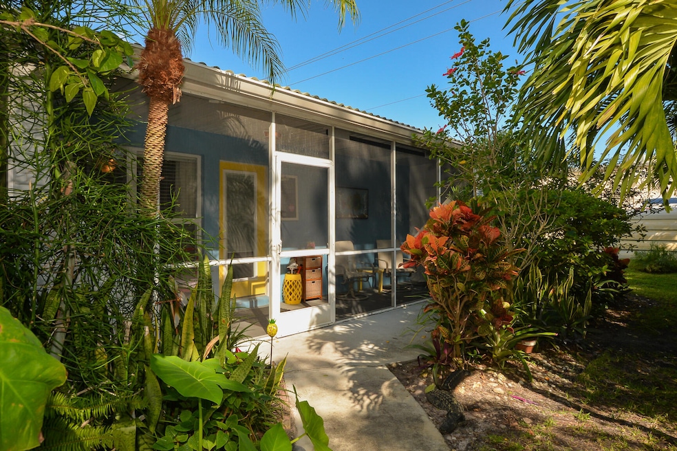 2123 SE Wayne Rd, Stuart, FL 34994 - photo 1