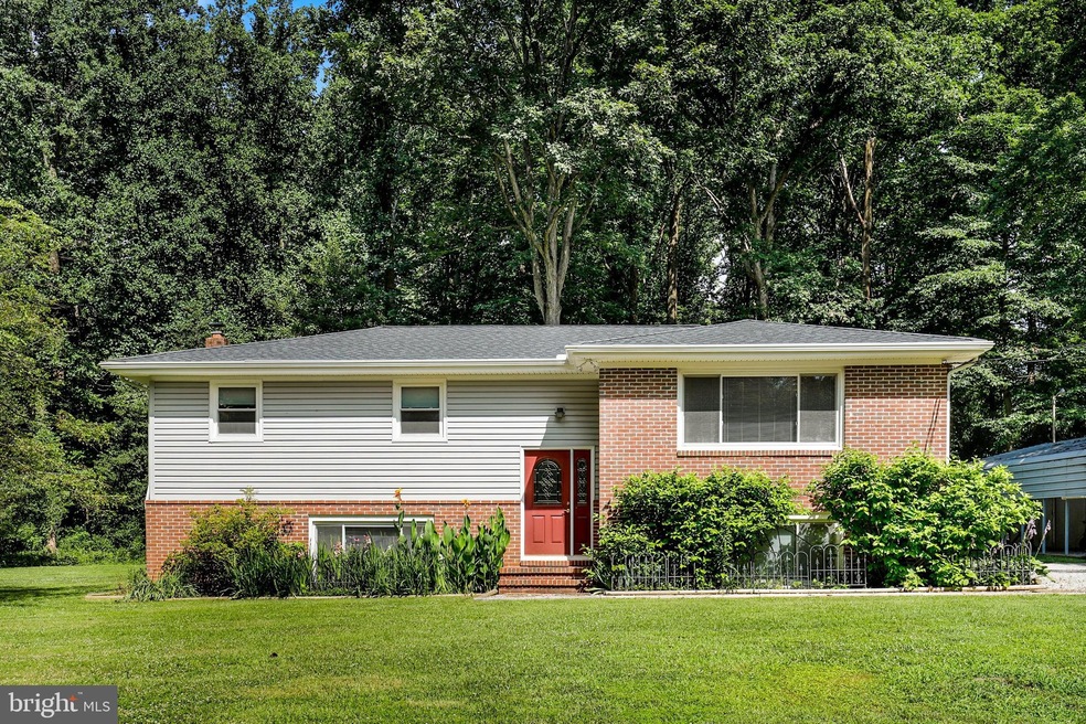 912 Crigger Rd, Gambrills, MD 21054 - photo 1