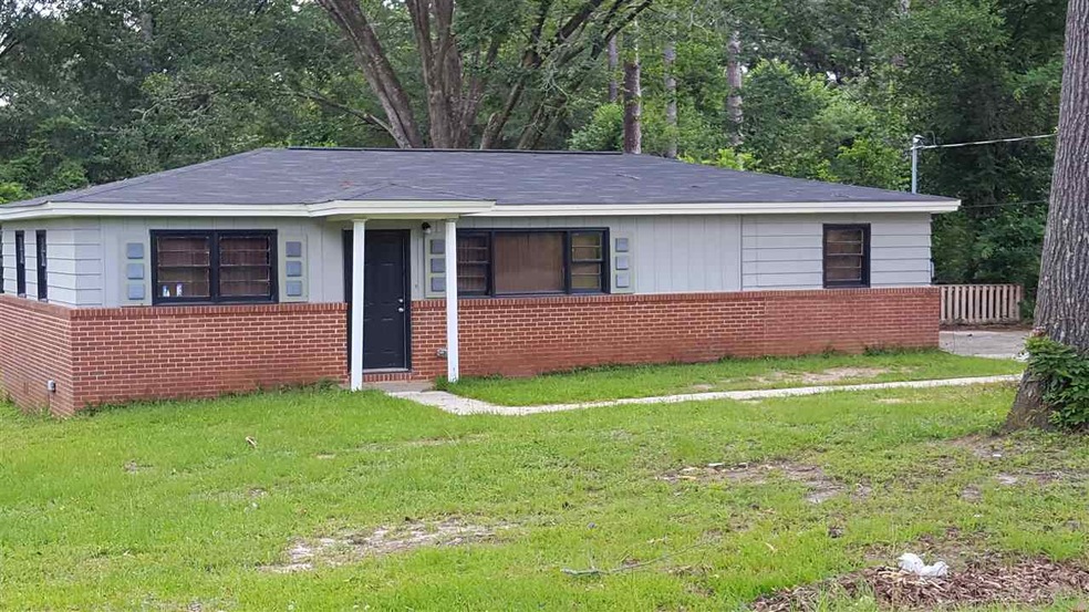 124 Carter Cir, Warner Robins, GA 31093 - photo 1