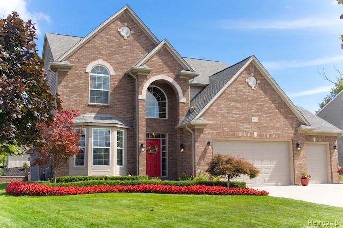 4941 Ventura Dr, Lake Orion, MI 48359 - photo 1