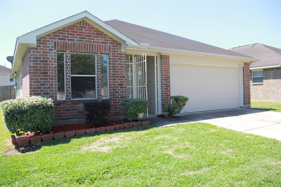 7450 Ida Wells Forest Dr, Houston, TX 77016 - photo 1