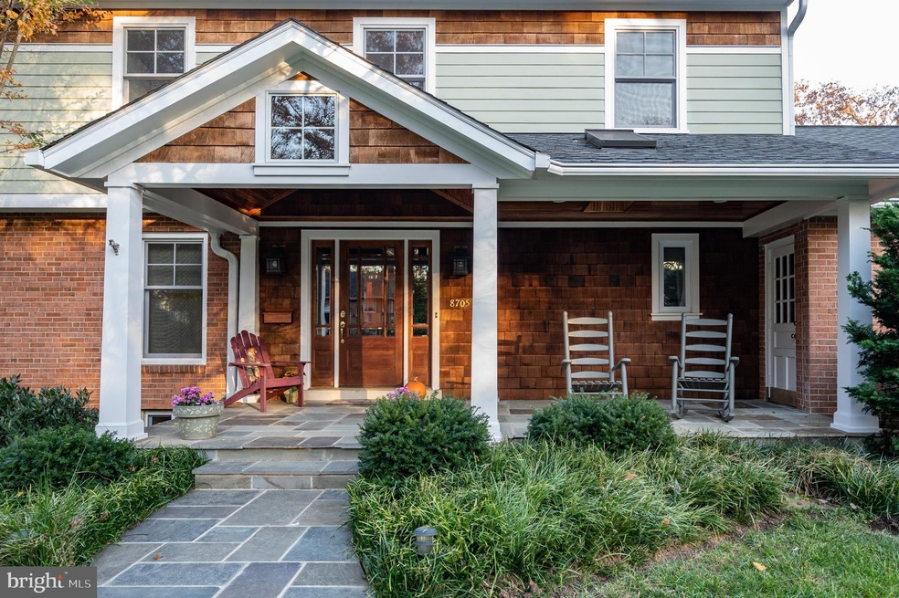 8705 Eaglebrook Ct, Alexandria, VA 22308 - photo 1