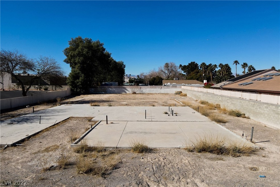 4045 Pinecrest St, Las Vegas, NV 89121 - photo 1