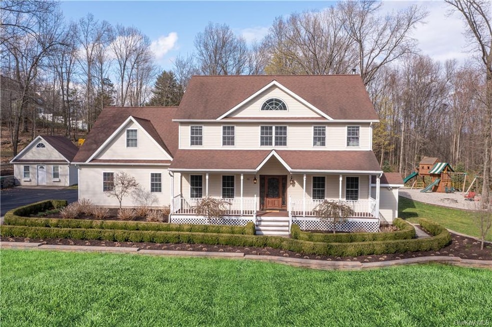 26 Arrowhead Ct, Newburgh, NY 12550 - photo 1