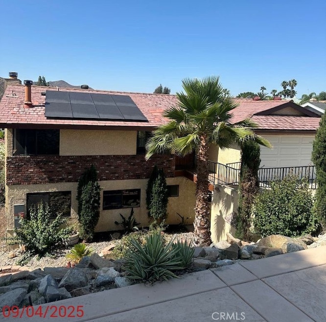 For Sale $589,900 • Co-Listing Agent