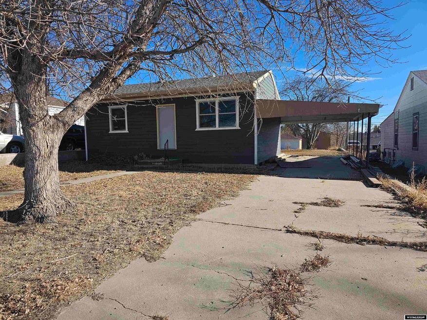 2917 W C St, Torrington, WY 82240 | MLS# 20240530