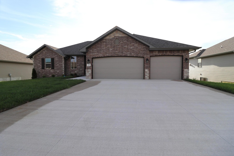 1658 N Feather Crest Dr unit Lot 66, Nixa, MO 65714 - photo 1