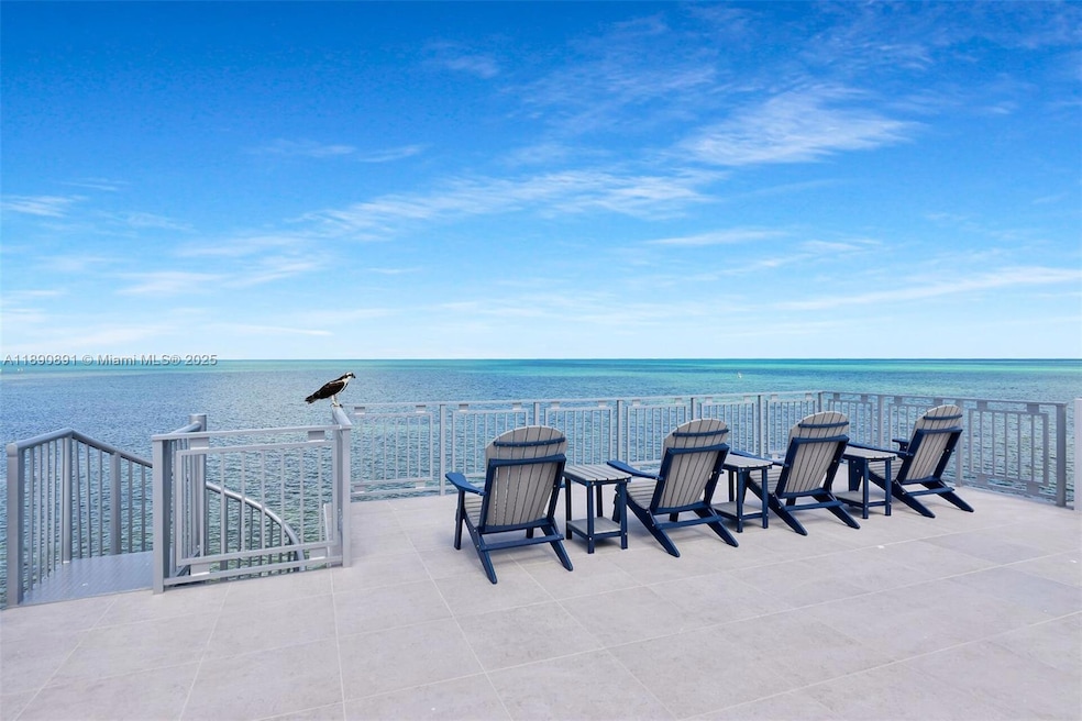 257 Normandy Dr, Tavernier, FL 33070 - photo 1