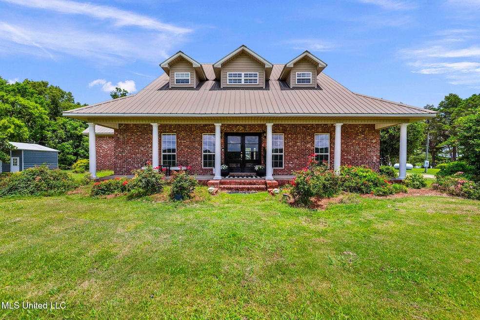 For Sale $469,500 • Co-Listing Agent