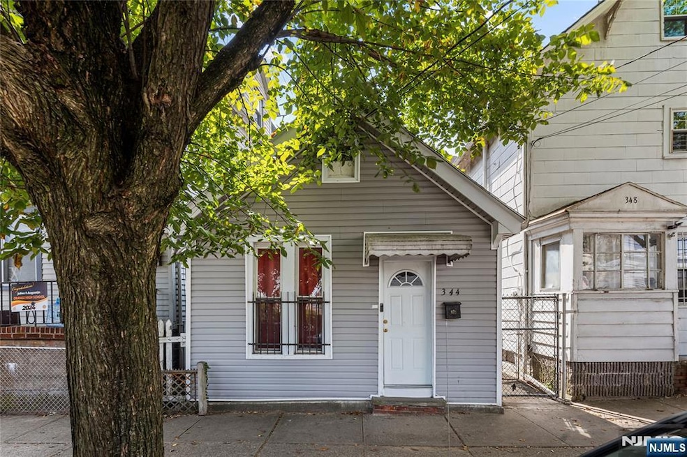 Sold $430,000 • Co-Listing Agent