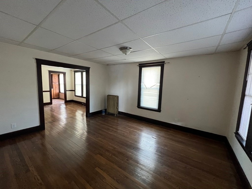 382 Mcgrath Hwy unit 1R, Somerville, MA 02143 - photo 1