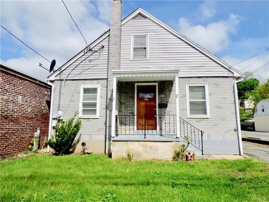 217 E Maple St, Allentown, PA 18109 - photo 1