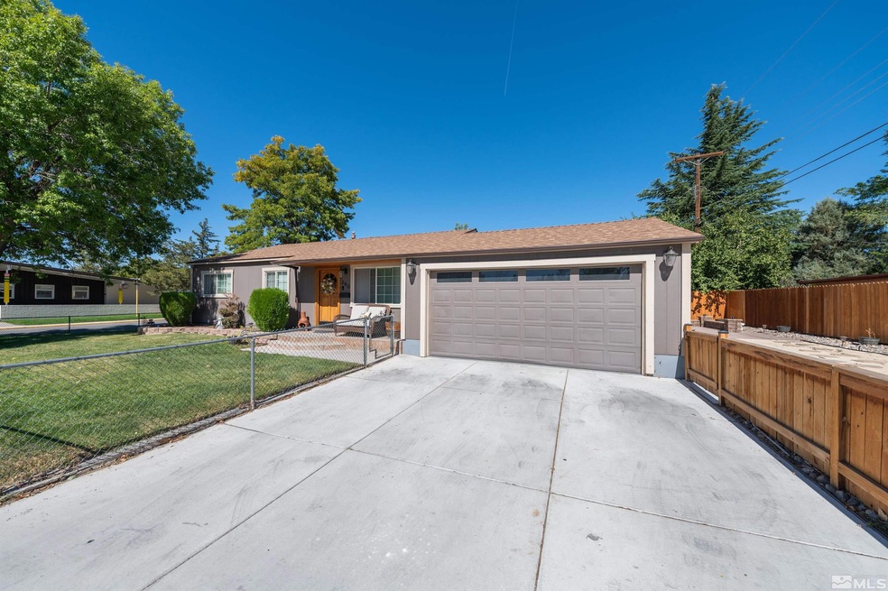 390 Devere Way, Sparks, NV 89431 - photo 1