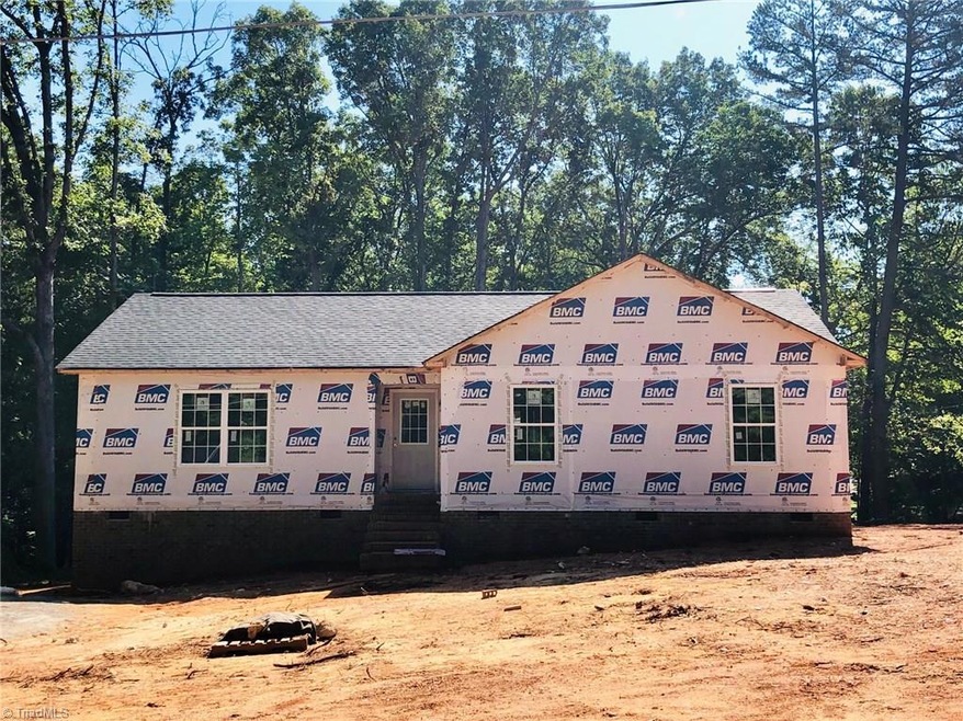 1289 Briles Dr, Asheboro, NC 27205 - photo 1