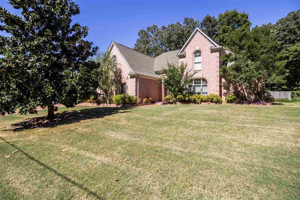 BEAUTIFUL HOMESITE WITH 100' OF FRONTAGE