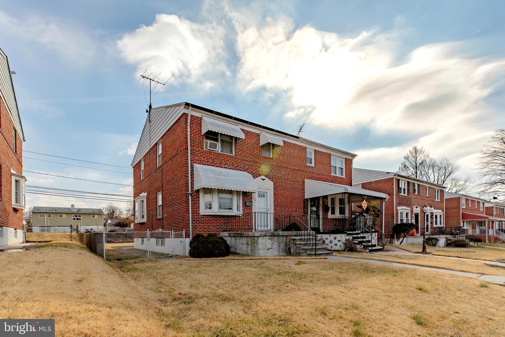 6227 Pilgrim Rd, Baltimore, MD 21214 - photo 1