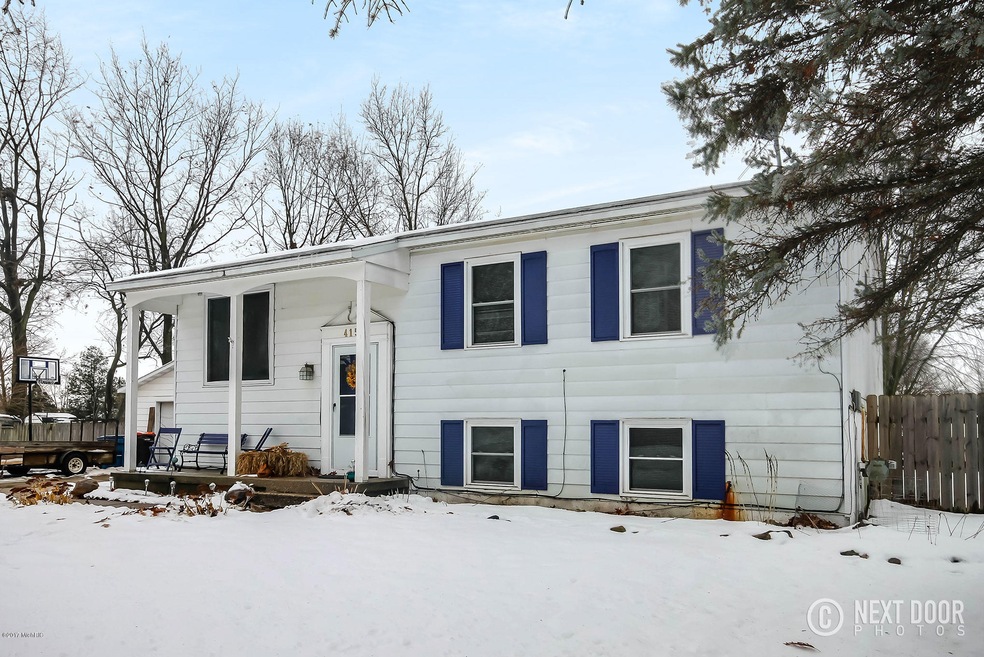 4150 Litchfield Dr, Dorr, MI 49323 - photo 1