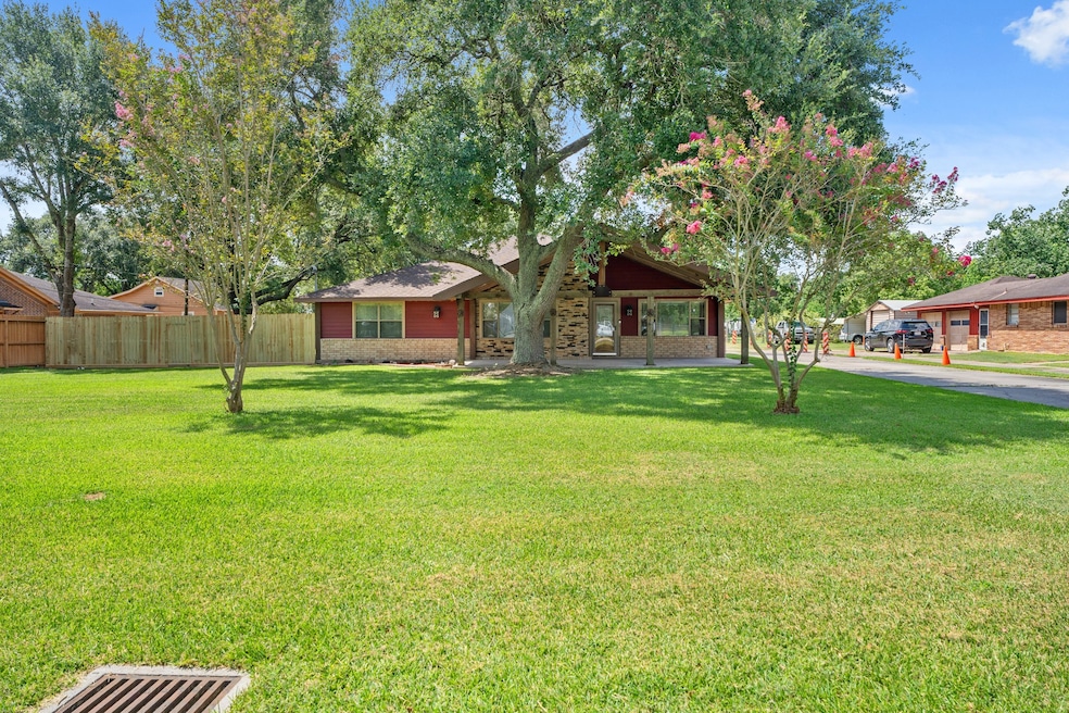 Under Contract $679,000