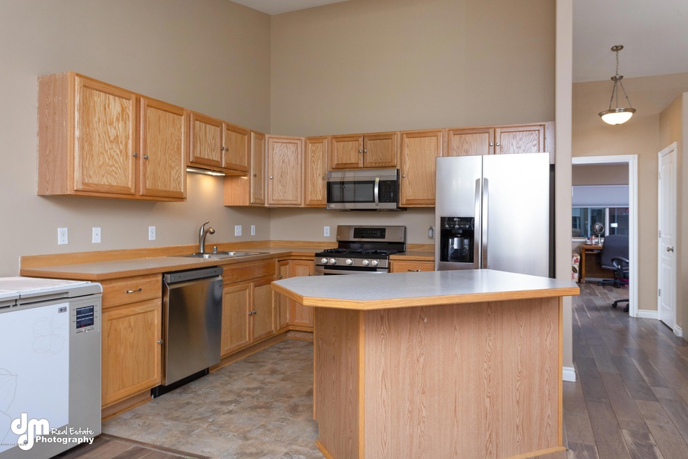 2986 Suncatcher Ct unit 50, Anchorage, AK 99507 - photo 1