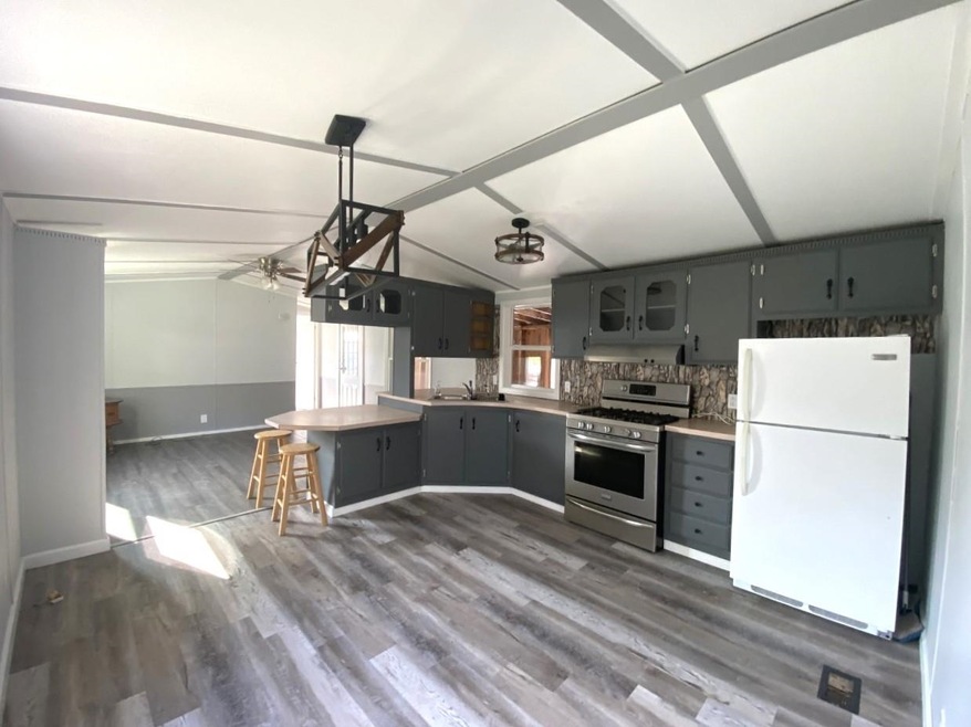 596 S Barre Rd unit 20, Barre, VT 05641 - photo 1