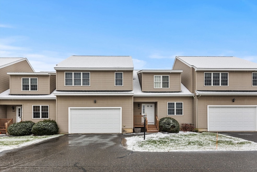 150 Ariel Cir, Sutton, MA 01590 - photo 1