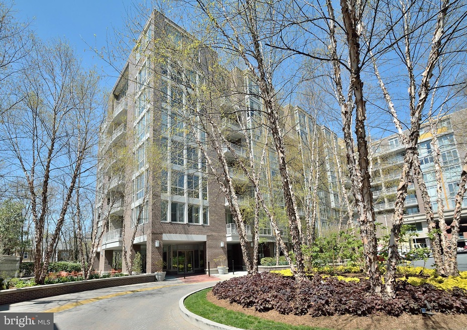 The Byron unit 804, Falls Church, VA 22046 - photo 1