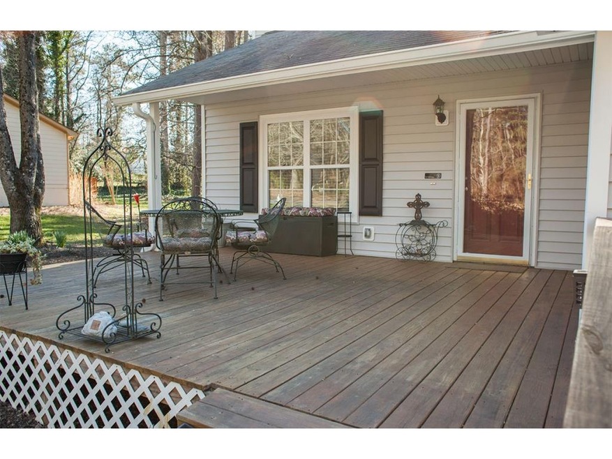 911 Forest Park Ln, Suwanee, GA 30024 - photo 1