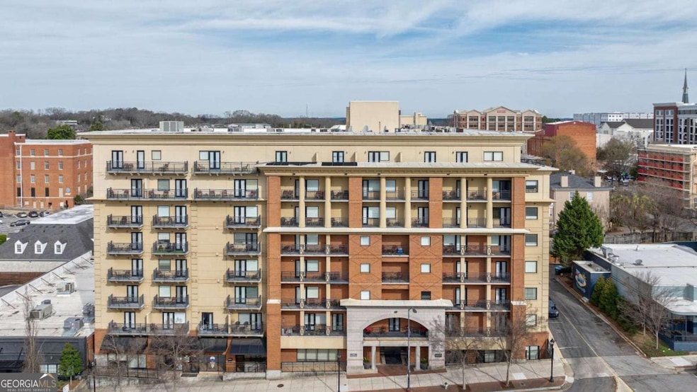 250 W Broad St unit 301, Athens, GA 30601 - photo 1