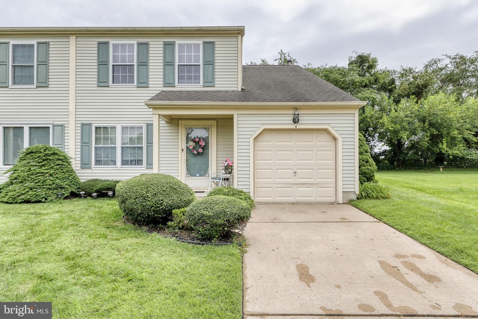4 Woodmill Ct, Clementon, NJ 08021 - photo 1