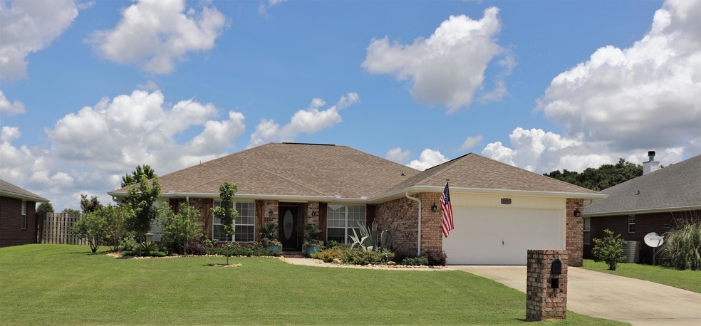 Welcome to 2152 Hagood Loop!