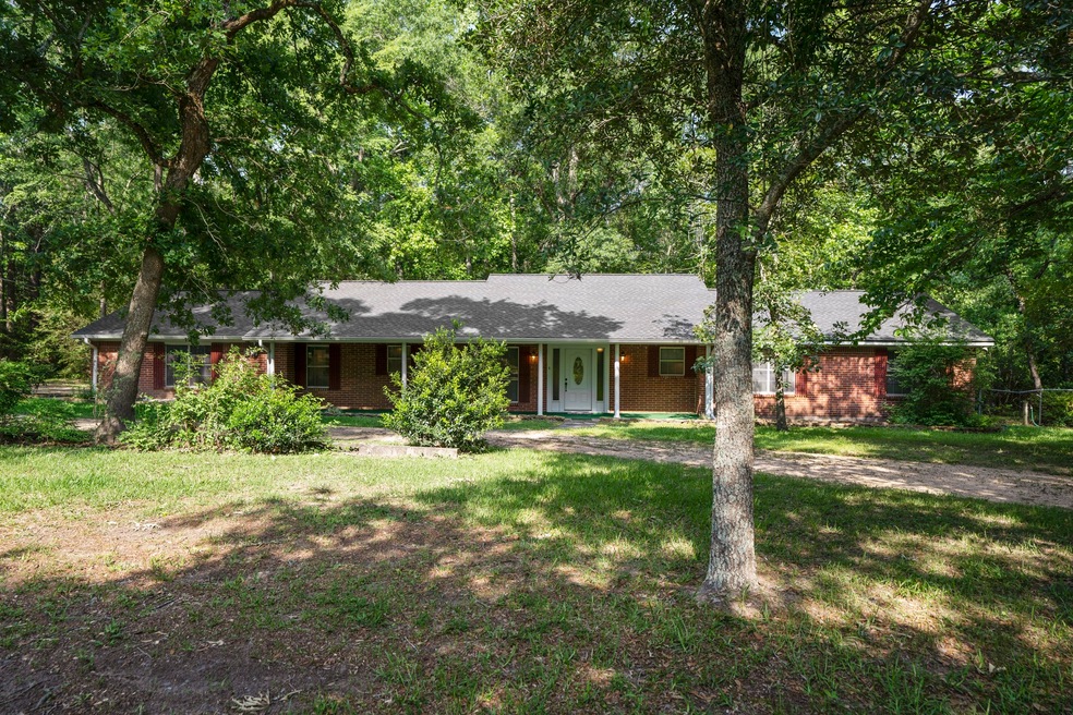 803 Placid Lake Ln, Magnolia, TX 77354 - photo 1