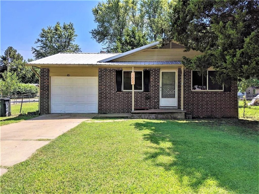 1402 W Margaret Place, Rogers, AR 72756 - photo 1