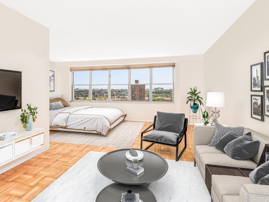 River Point Towers unit 17R, Bronx, NY 10463 - photo 1