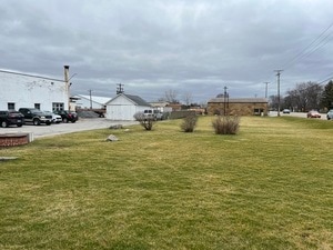 19510 Burnham Ave, Lansing, IL 60438 - photo 1