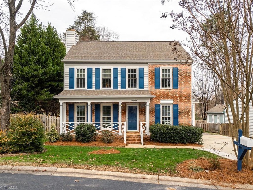 Welcome Home! This 3BR/2.5BA home offers a spacious living room with fireplace, formal dining room, kitchen with breakfast nook and spacious master!
