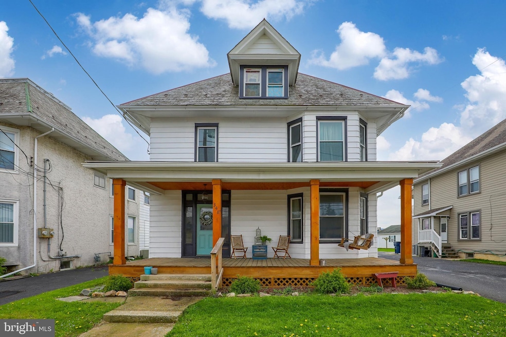 348 E Main St, New Holland, PA 17557 - photo 1