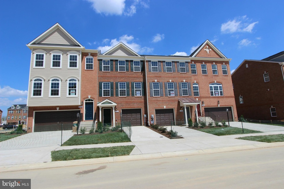 11394 Sandhurst Place, White Plains, MD 20695 - photo 1