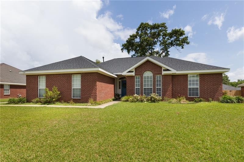 9246 Champion Cir S, Mobile, AL 36695 - photo 1