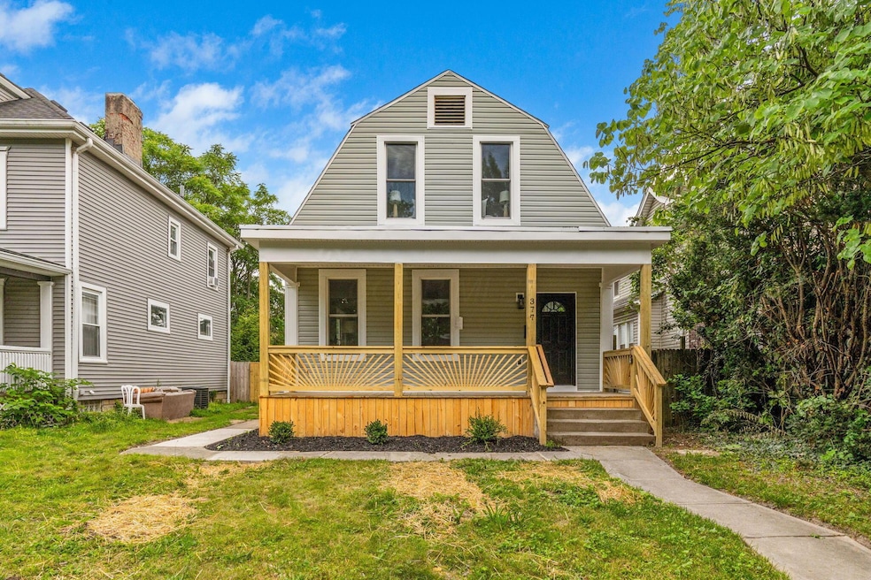 377 Alden Ave, Columbus, OH 43201 - photo 1