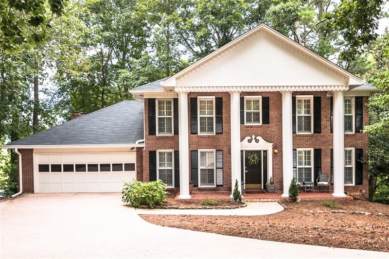 400 Fallen Leaf Ln, Roswell, GA 30075 - photo 1