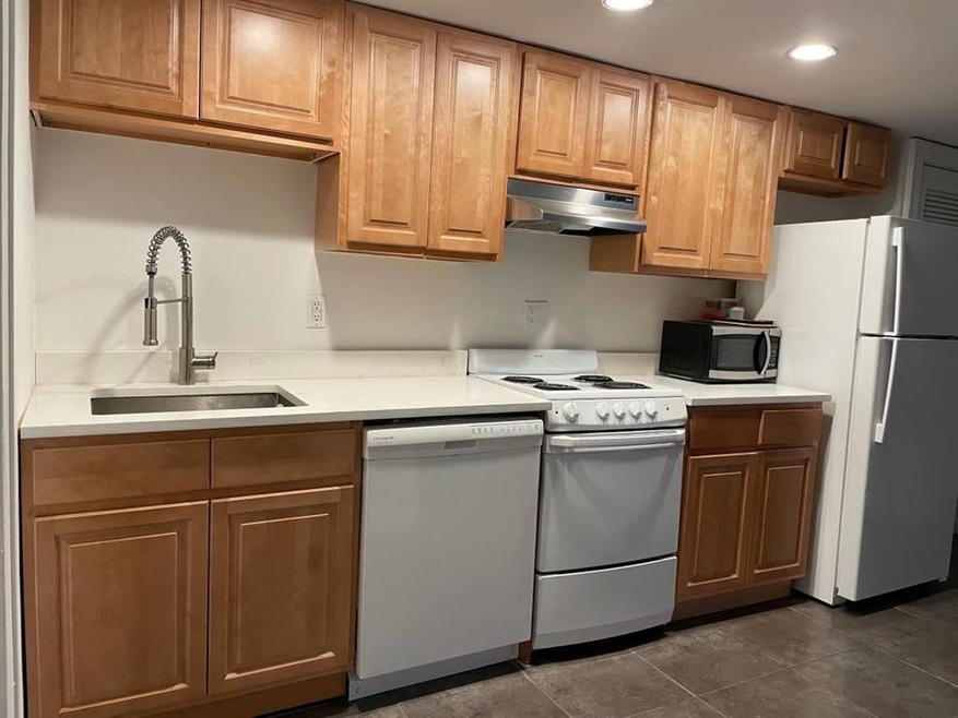 955 Boulevard E unit 1, Weehawken, NJ 07086 - photo 1