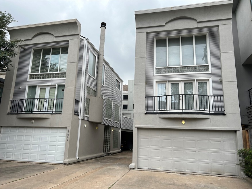 2206 Driscoll St unit B, Houston, TX 77019 - photo 1