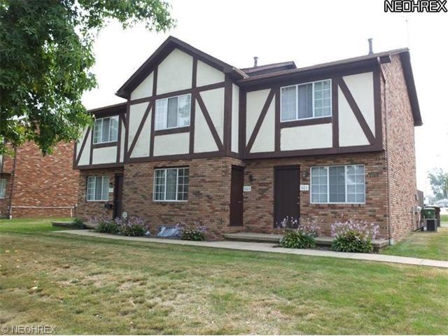Triplex in great condition in Canal Fulton!