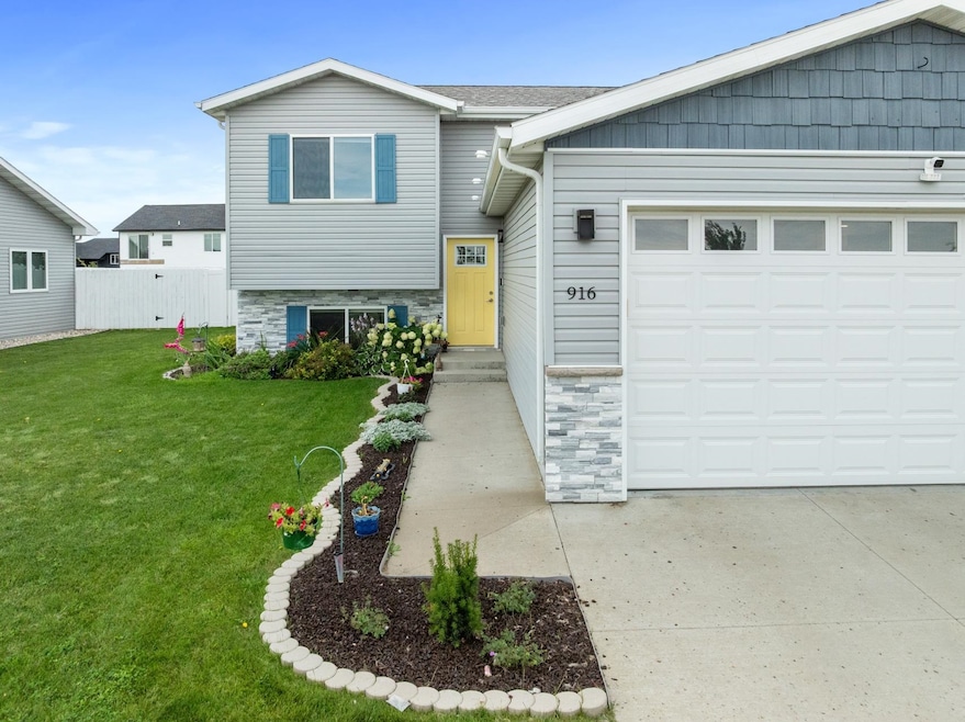 For Sale $435,000